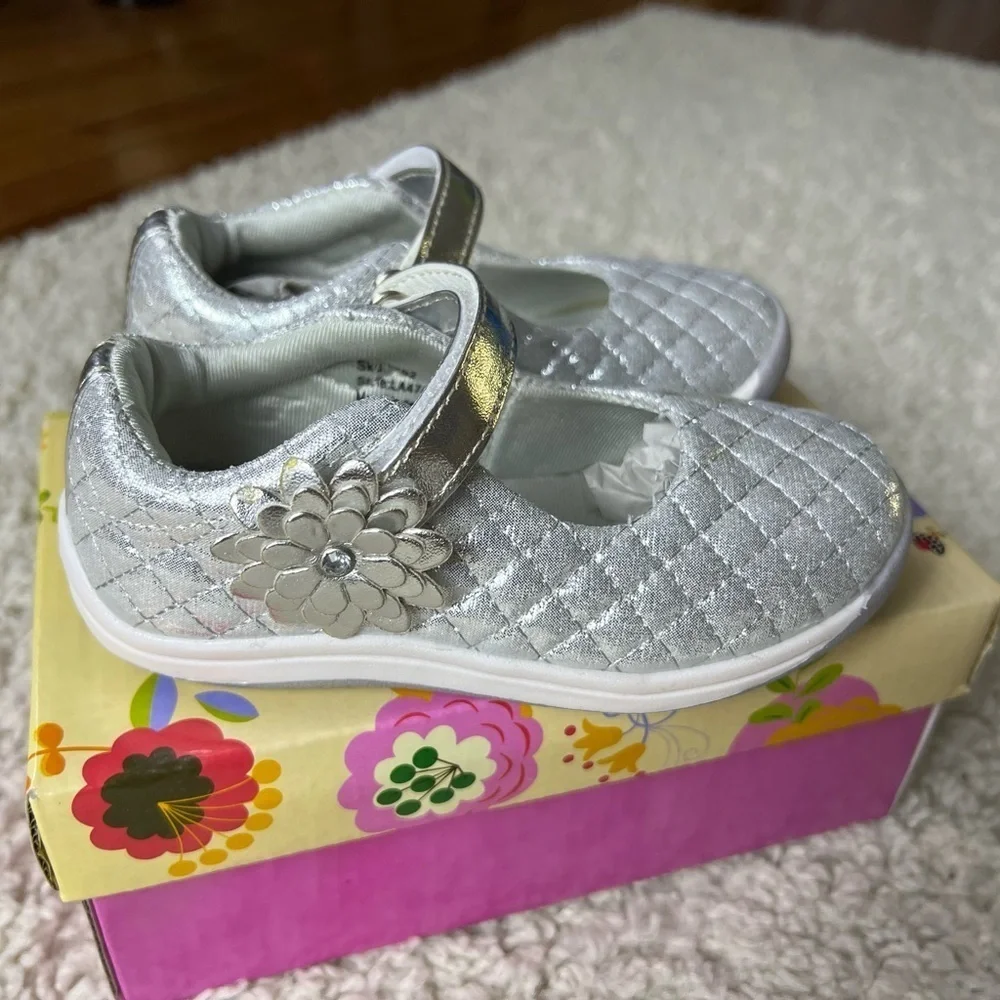 Kids 7 Laura Ashley Silver Quilted Shoes NEW